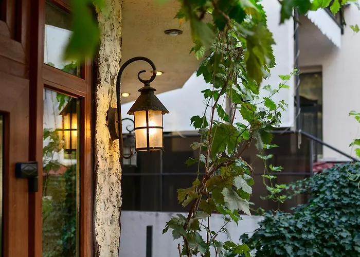 Shine Hotel